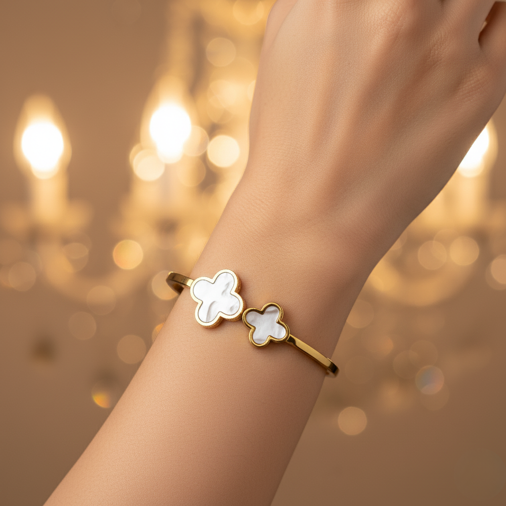 White Clover Korean Bracelet – Stainless Steel Elegance