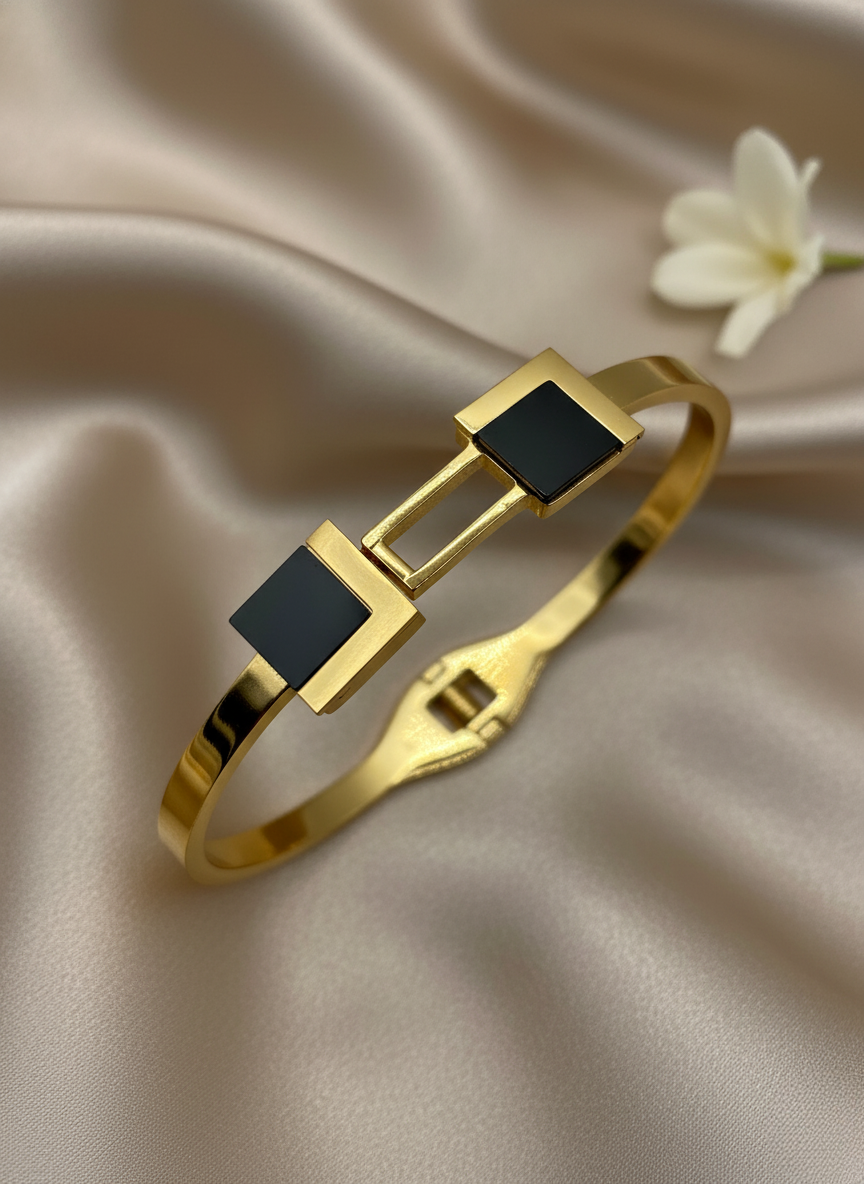 Black Enamel Geometric Link Bracelet (Korean Style)