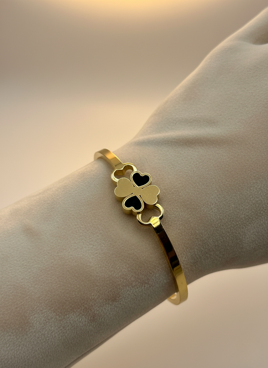 Four Hearts Bracelet – Korean Minimal Gold Elegance