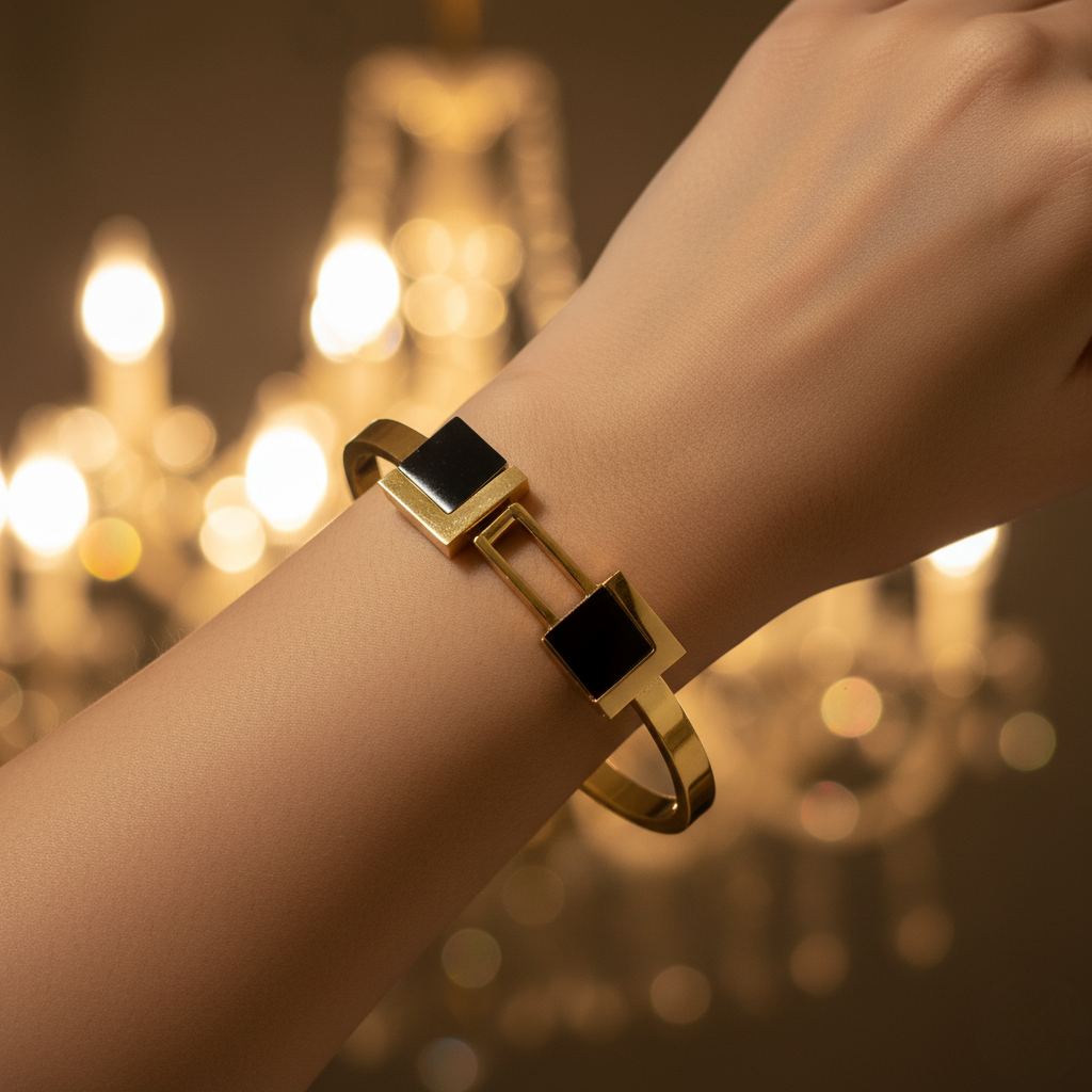 Black Enamel Geometric Link Bracelet (Korean Style)