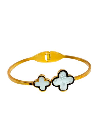 White Clover Korean Bracelet – Stainless Steel Elegance