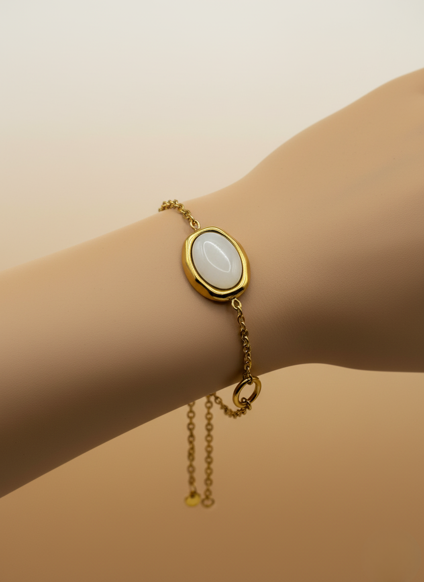 Luna Oval Bracelet