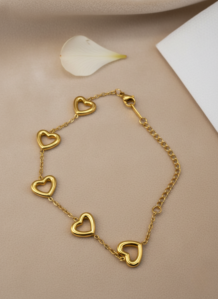Aurea Heart Link Bracelet