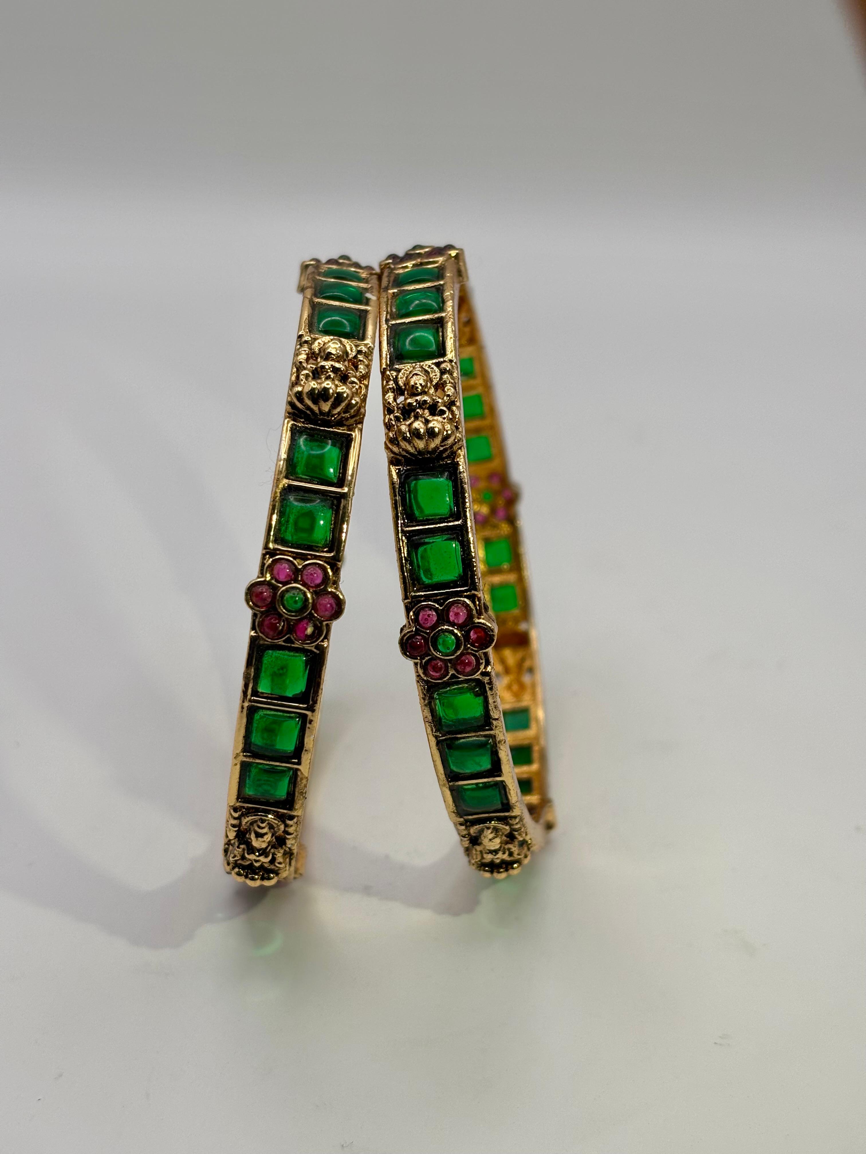 Rajithya Emerald Square Bangles
