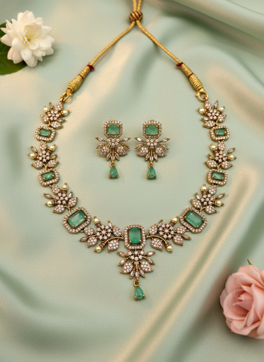 Emerald Glow AD Necklace Set