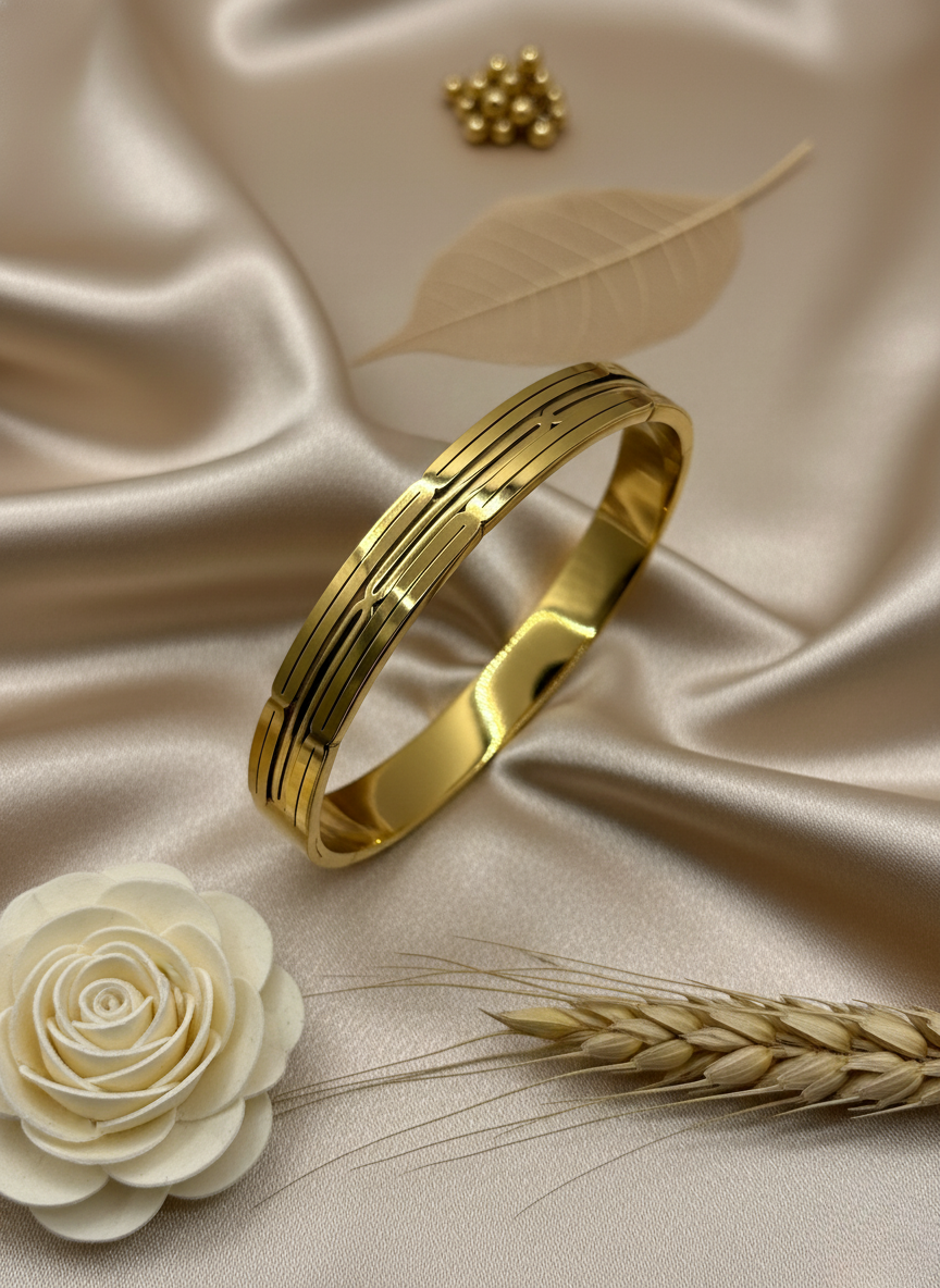 Grooved Elegance Gold-Tone Bracelet