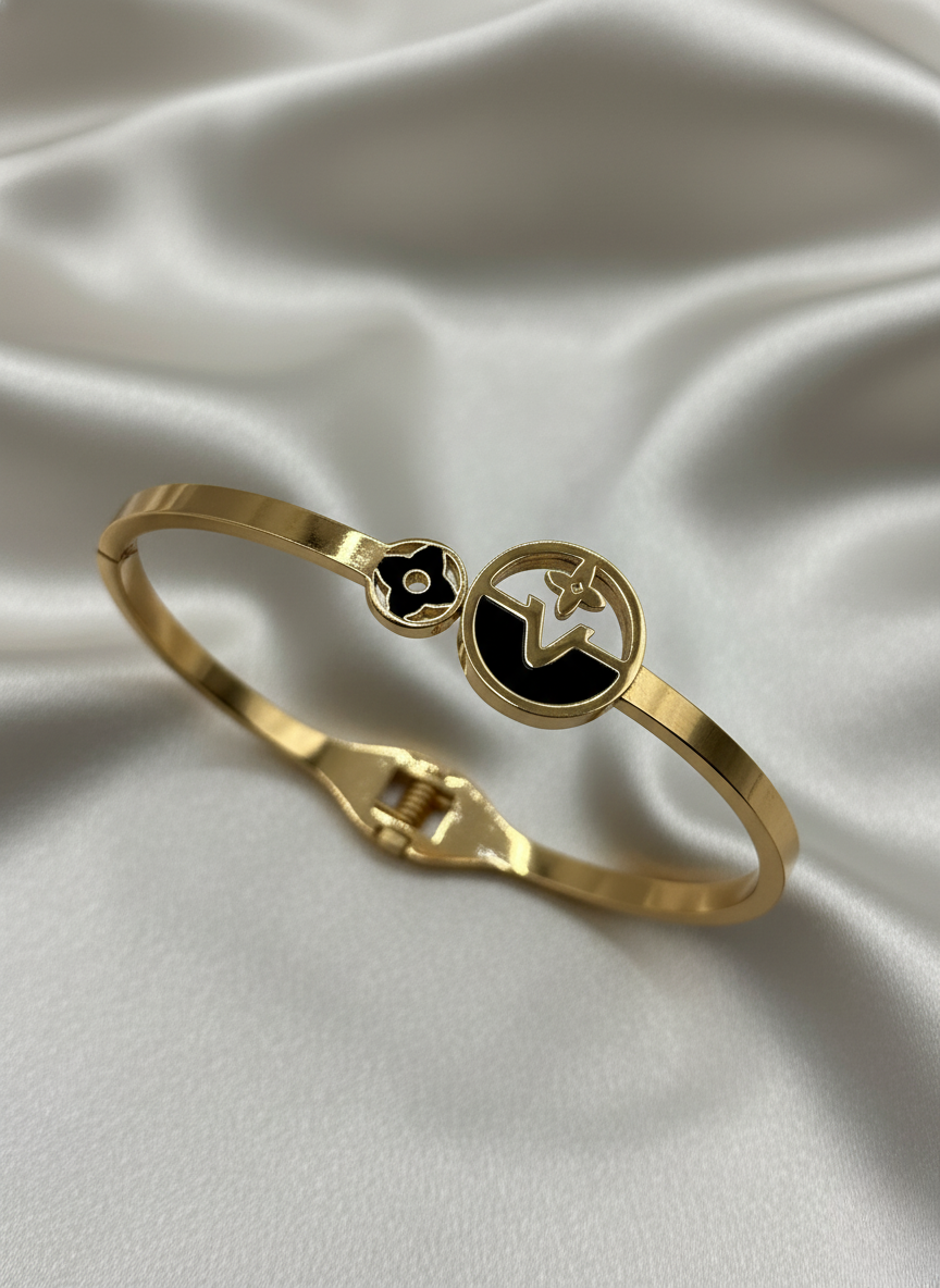 Black Enamel Circle Bracelet – Korean Minimal Chic